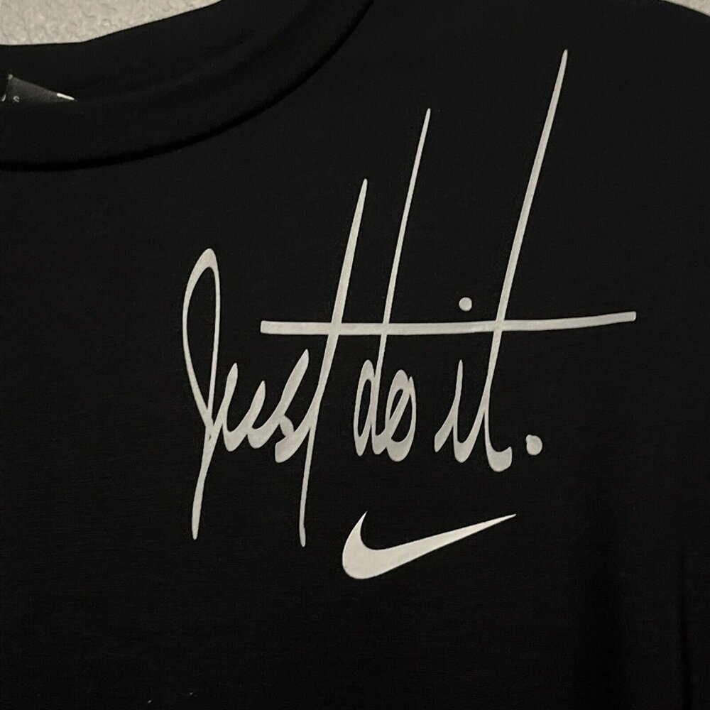 Nike Black Thermal Long Sleeve Shirt, Fuzzy Inside Size Small Logo On Left Chest - Picture 2 of 8